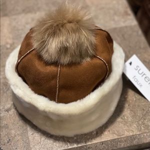 NWT- Surell Faux fur shearling hat Neiman’s